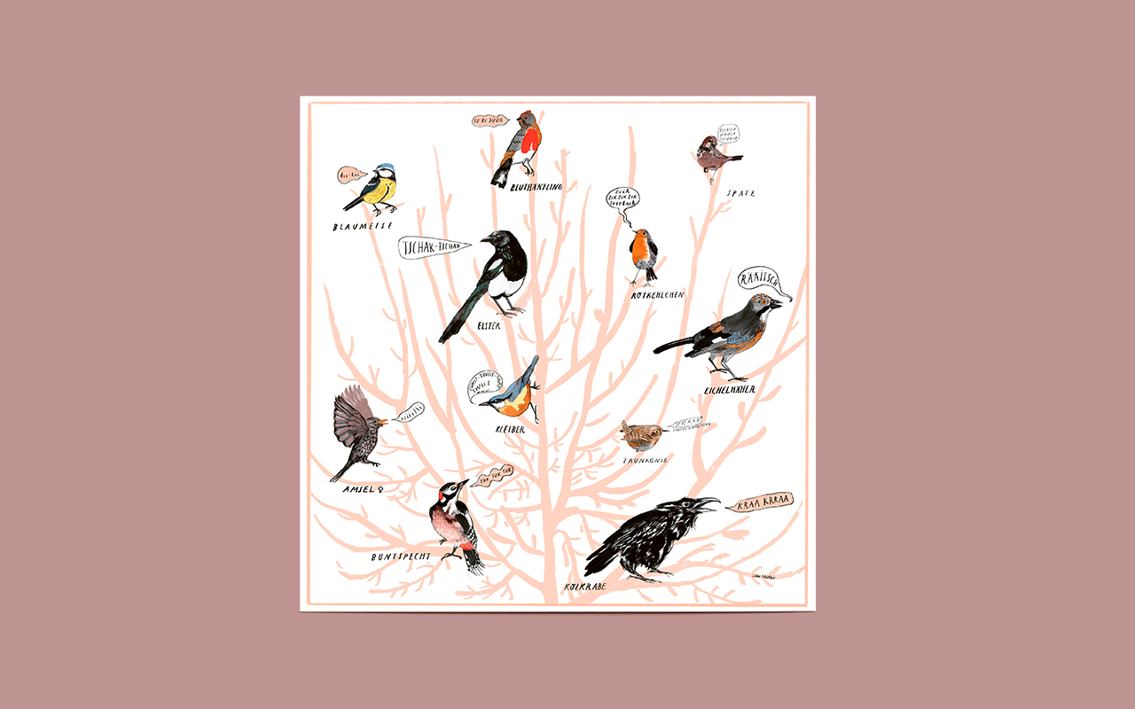 Ein Baum mit 12 unterschiedlichen Vögeln, illustriert von Silke Müller